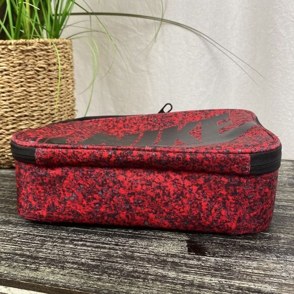 Nike Red & Black Zip Close Hard Shell Square Insulated Strap Bag - Picture 4 of 7